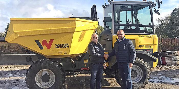 Jens Andersen (til venstre) er sælger hos Stemas. Dion Munksgaard er projektleder hos CG Jensen. Sammen er de nu også Wacker Neuson-videreudviklere.