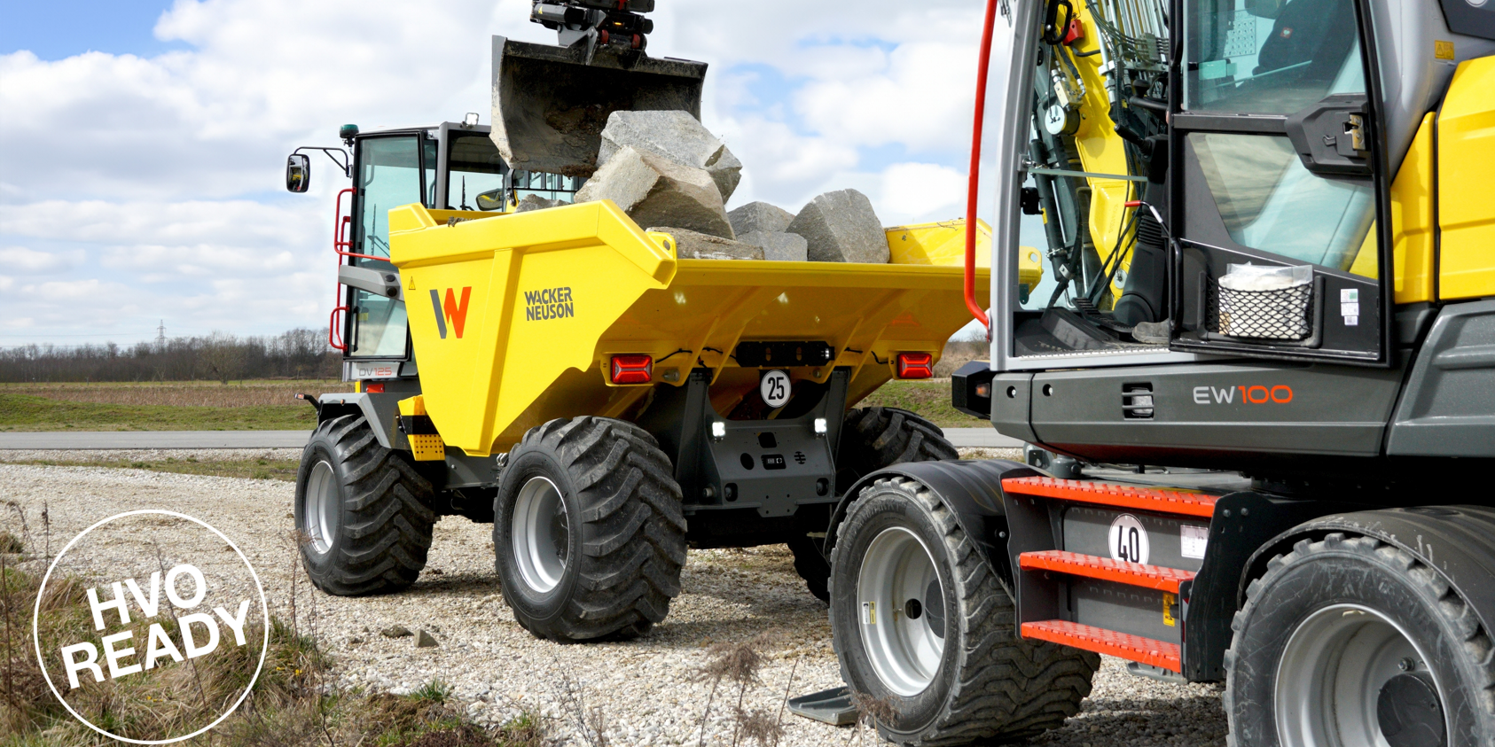 Совместная работа экскаватора и самосвала Wacker Neuson
